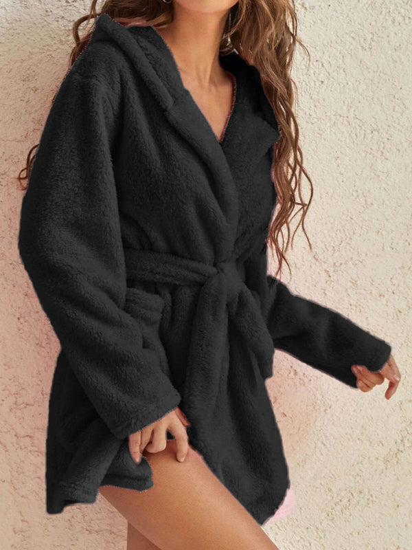 Hooded solid color warm bathrobe